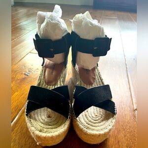 Lucky brand espadrilles, suede buckle